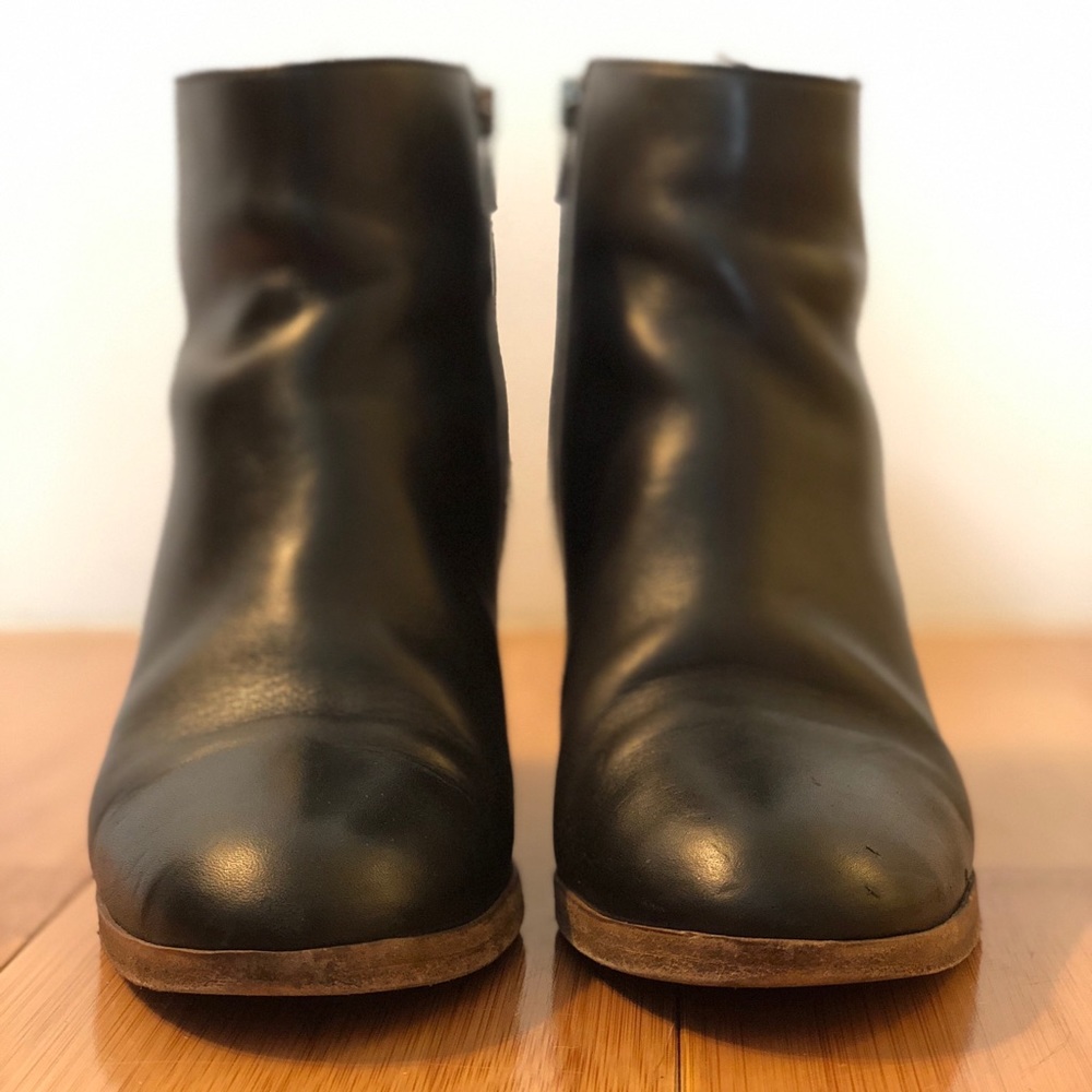 J.Crew “Aggie” Black Leather Ankle Boots Size 7 - Picture 2 of 8